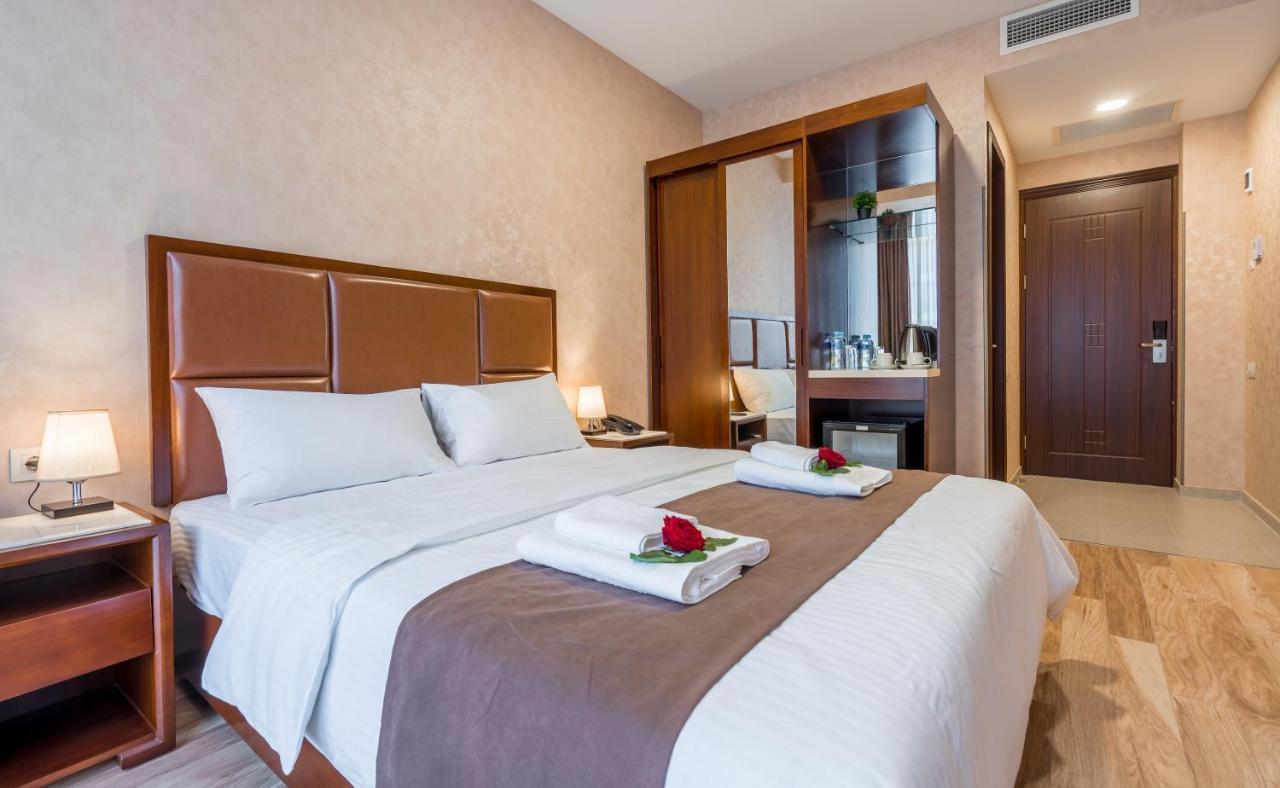 Aura Hotel Tbilisi Eksteriør billede
