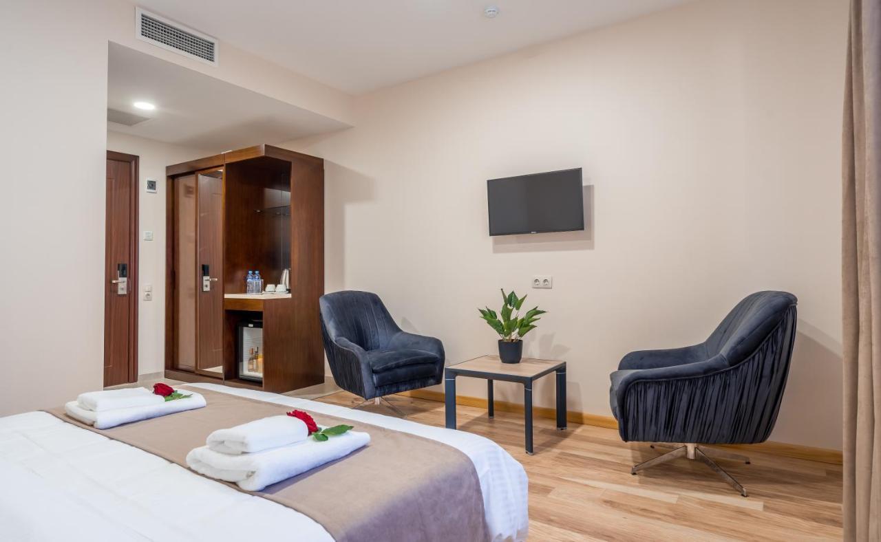 Aura Hotel Tbilisi Eksteriør billede