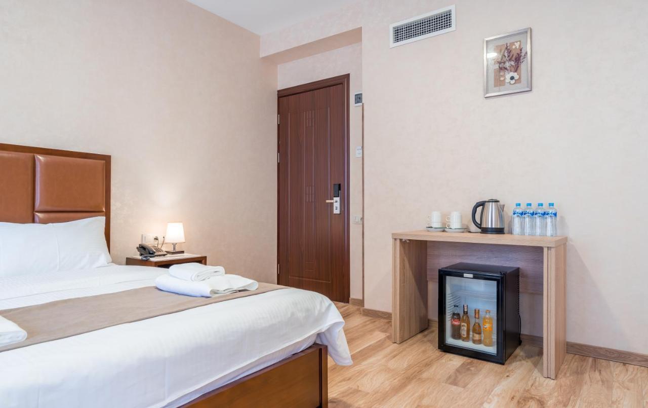 Aura Hotel Tbilisi Eksteriør billede