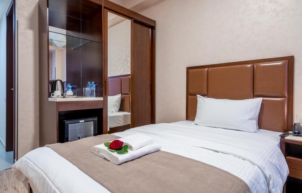 Aura Hotel Tbilisi Eksteriør billede