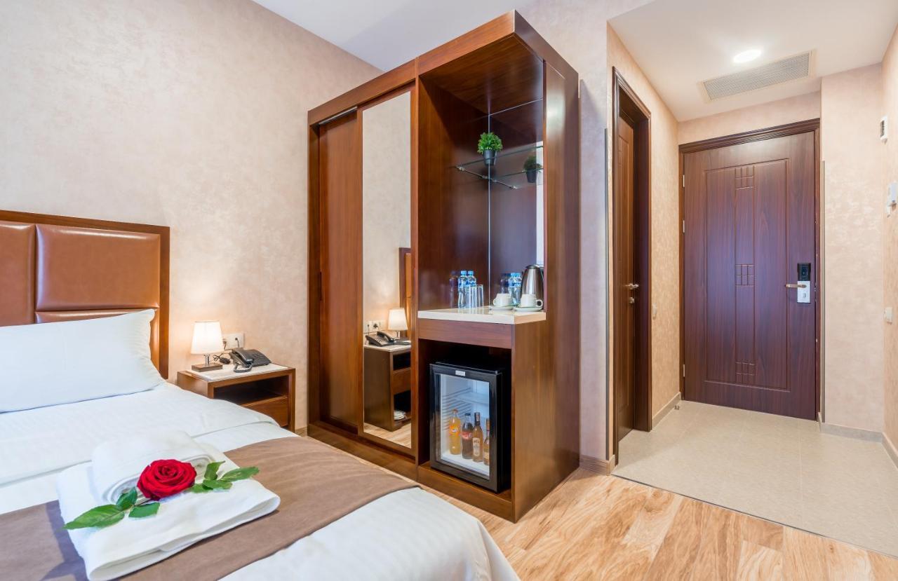 Aura Hotel Tbilisi Eksteriør billede