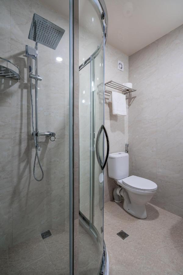 Aura Hotel Tbilisi Eksteriør billede