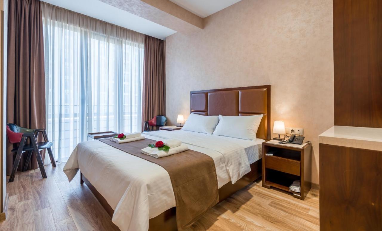 Aura Hotel Tbilisi Eksteriør billede